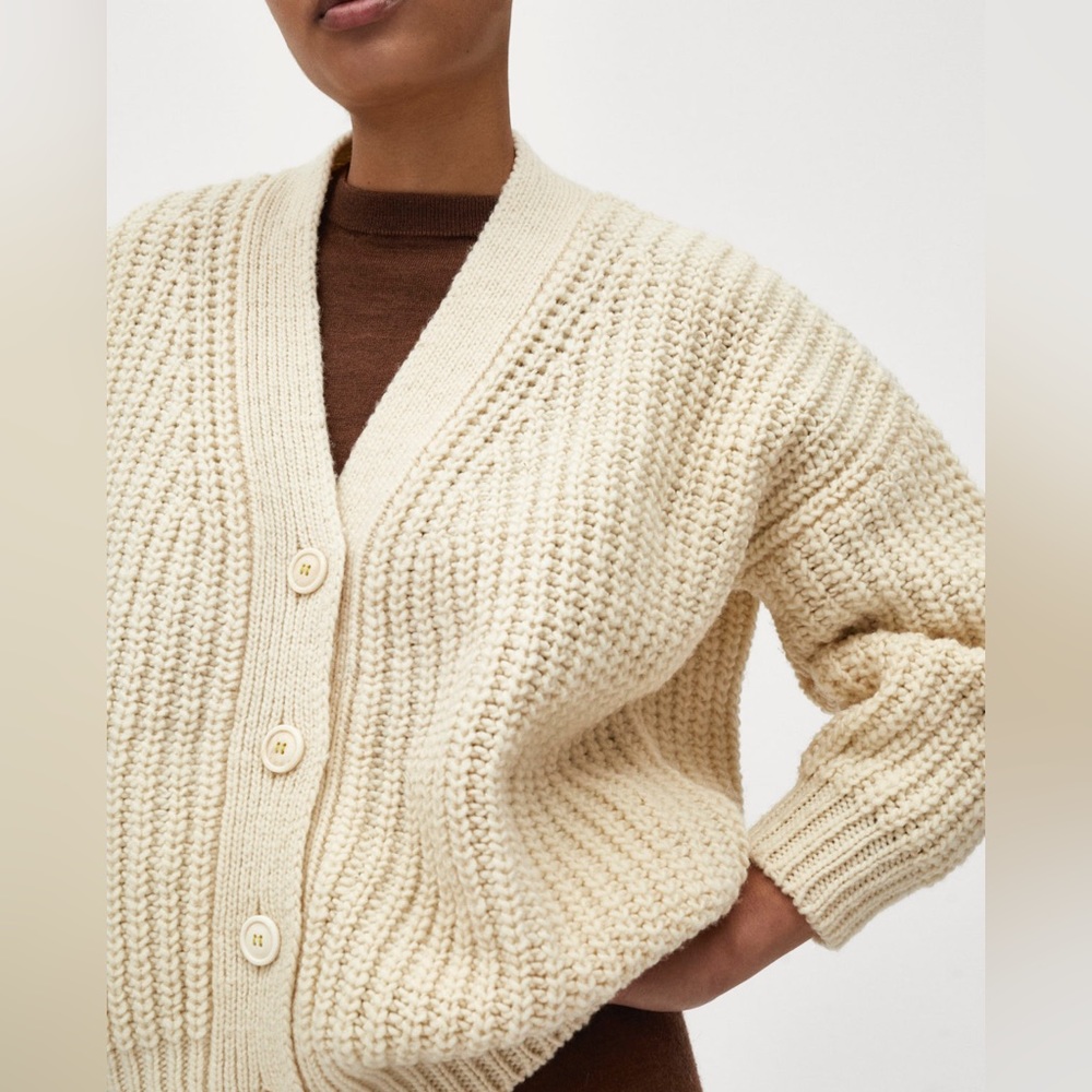 Babaa no19 Wool Cardigan Sweater in Natural